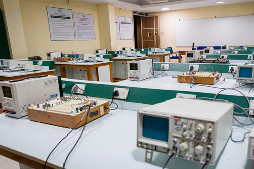 Electronic Circuits Lab